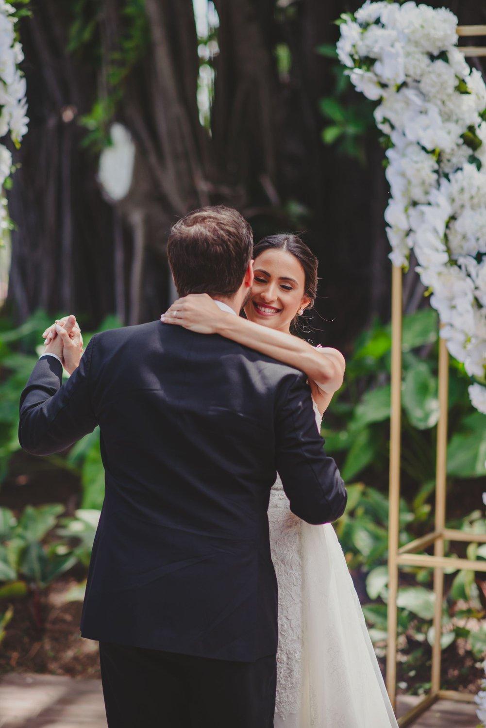 carousel-hero-element image-3