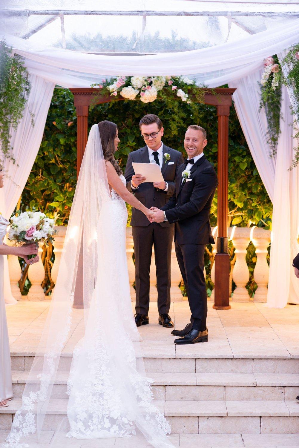 carousel-hero-element image-4